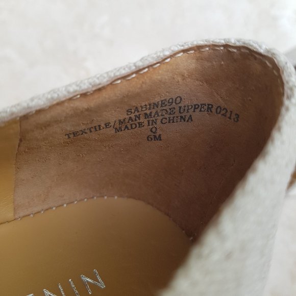 Nine West Black and Beige Pointed Flats - Picture 7 of 8